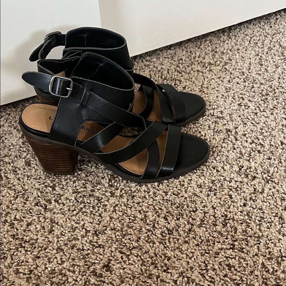 Lucky Brand Strappy sandals